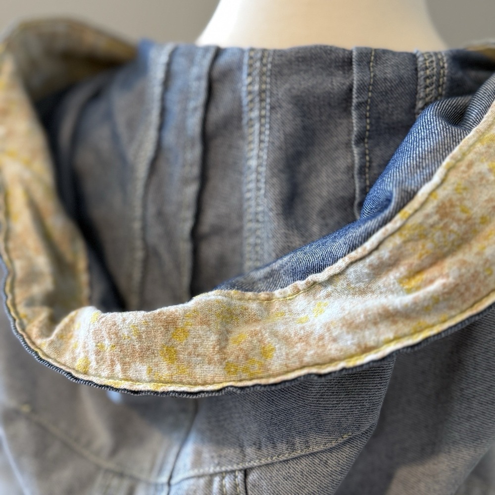 Light Wash Denim Hooded Jean Jacket Women's Large Button Front Casual - Picture 7 of 13